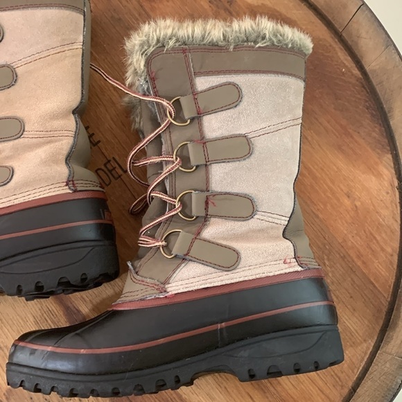 Khombu | North Star Thermolite Faux Fur /Leather / Manmade Winter Duck Boots 6M - Picture 13 of 17